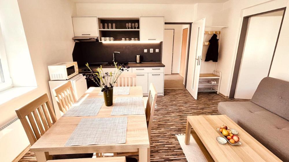 Apartmany Hvezdecka Броумов Экстерьер фото