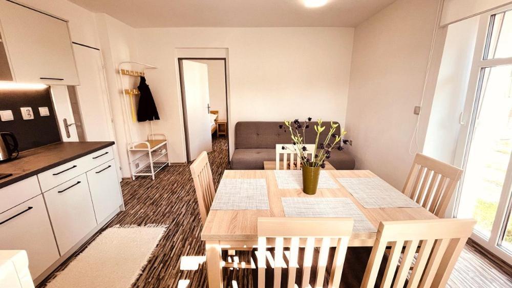 Apartmany Hvezdecka Броумов Экстерьер фото